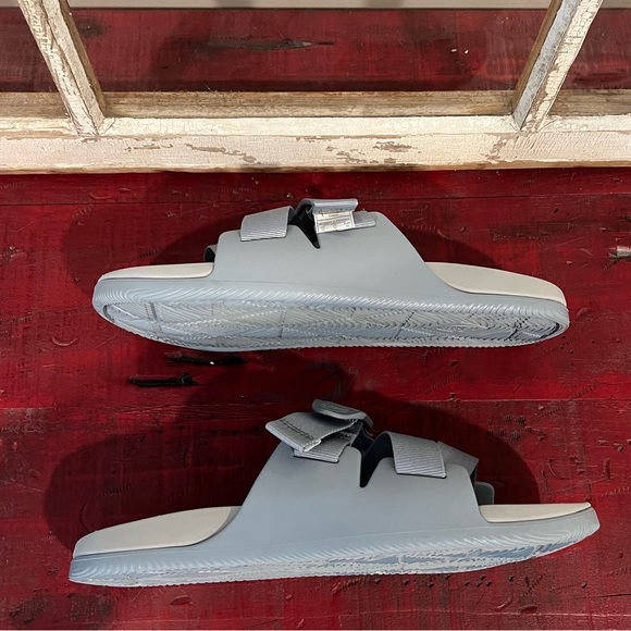 Chaco Women's Chillos Slide size 12 - Picture 2 of 9